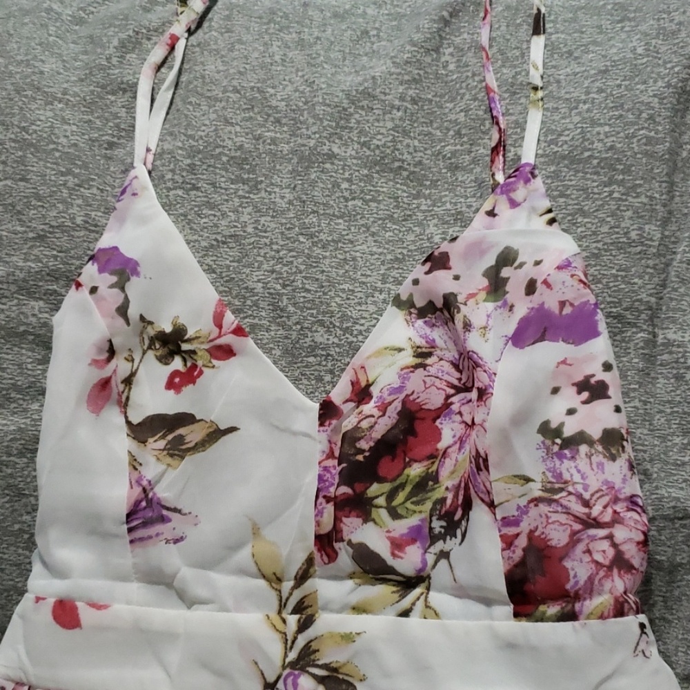 🎉🎊7X HP🎉🎊White Floral Maxi Dress - Picture 4 of 5